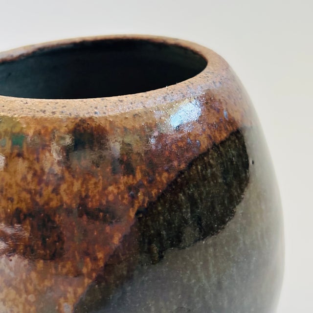 Vintage Brown Studio Pottery Vase With Overlapping Brown and Black Glazes For Sale In San Francisco - Image 6 of 11