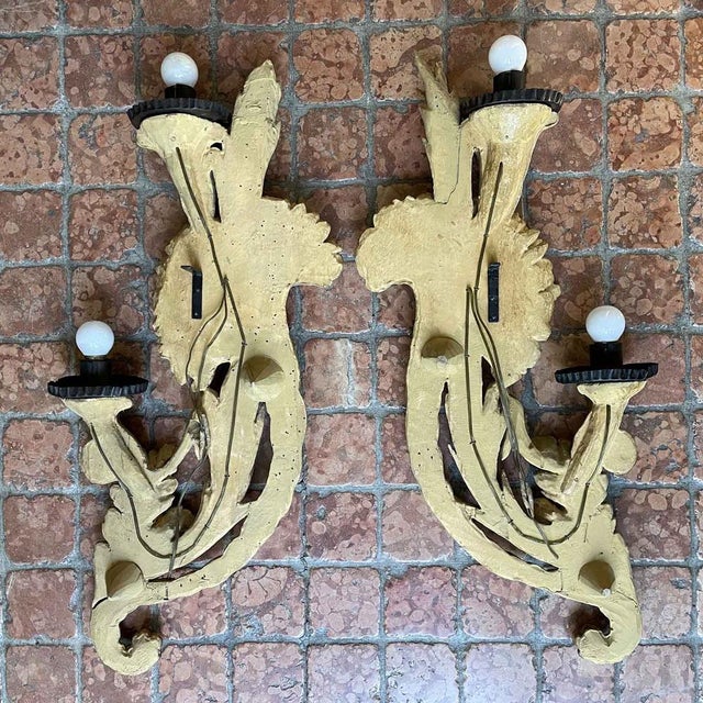 18th Century Gilded Wood and Cornucopia Floral Carving Wall Lights, Set of 2 For Sale - Image 9 of 10