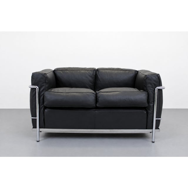 LC2 Sofa Black Leather Seats by Le Corbusier for Cassina, 2010s For Sale - Image 12 of 12