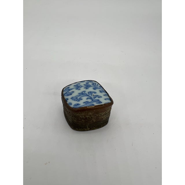 Chinese Vintage Ming or Ching Dynasty Trinket Box Chinese Porcelain Shard For Sale - Image 3 of 10