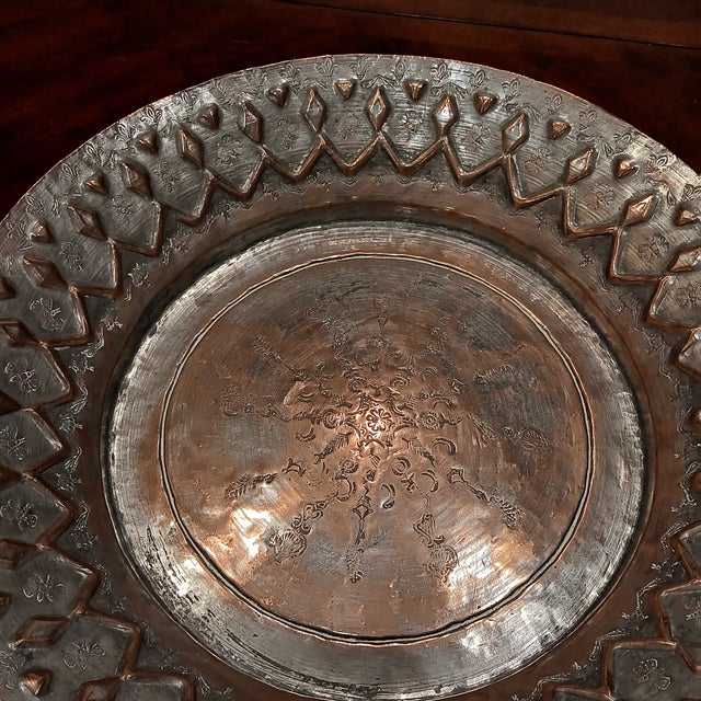 Vintage Egytian Hammered Sculptured Copper Platter/ Bowl With French Fluer- De- Lis and Bee Symbol For Sale - Image 10 of 18