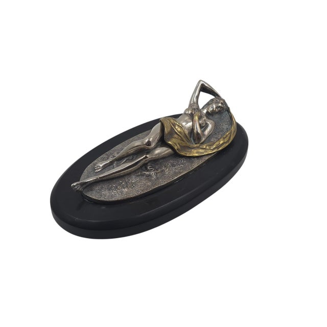 1920s 1920s Art Deco Silvered and Gilt Bronze Reclining Nude Sculpture – Attributed to Franz Bergman For Sale - Image 5 of 9