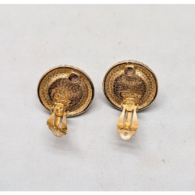 Vintage 1980s Signed Ciner Goldtone Faux-Pearl & Pavé Clear Rhinestone Clip Earrings-2 Pieces For Sale In Philadelphia - Image 6 of 7