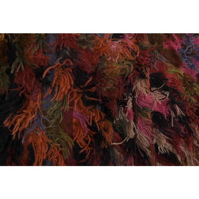 Vintage Turkish Shaggy Filikli Rug 3'1'' X 5'10'' For Sale - Image 9 of 13