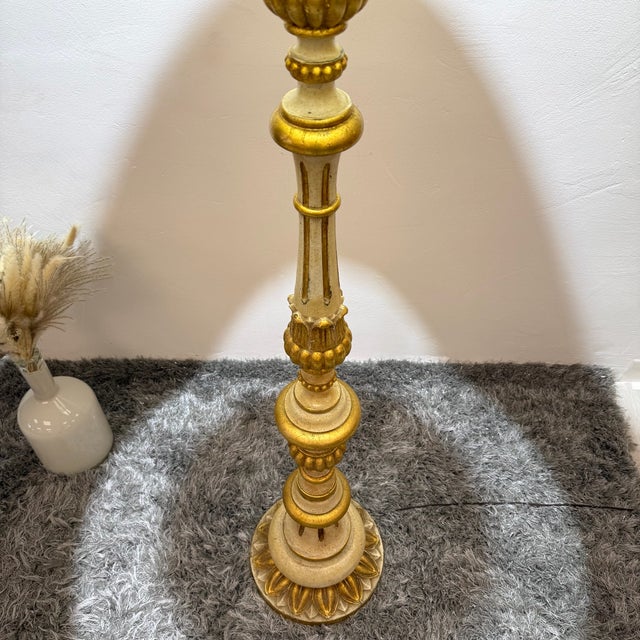 Large Italian Florentine Floor Lamp in Gilded Wood, 1960s For Sale - Image 4 of 12