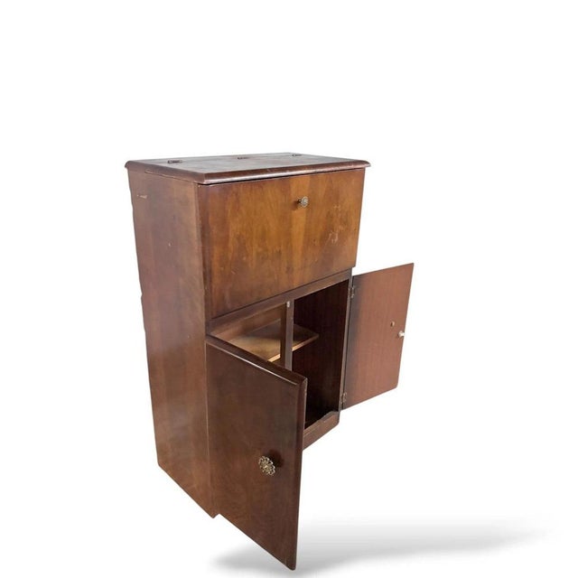 Mid-Century Walnut Bar Cabinet with Fold-Down Top and Etched Glass Interior, 1950s For Sale - Image 9 of 10