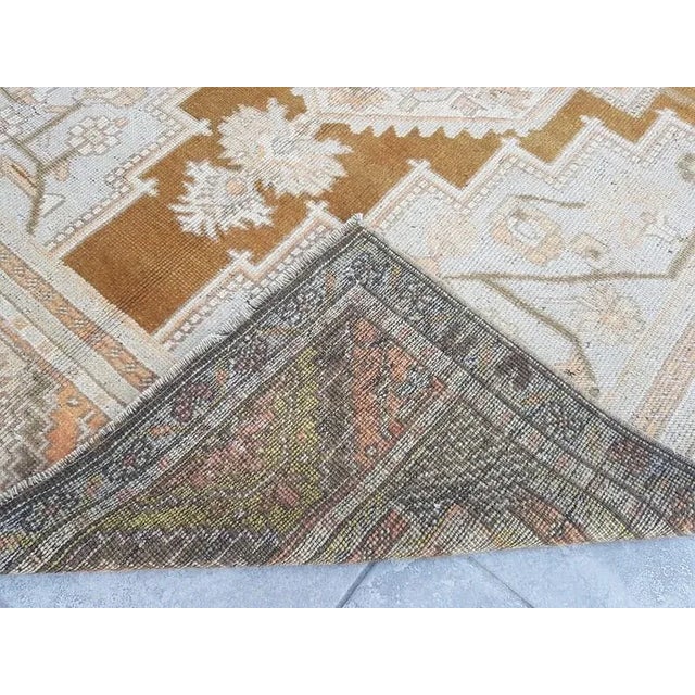 Tan 1960s Vintage Home Decor Oushak Rug For Sale - Image 8 of 10