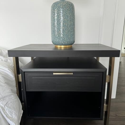 Vanguard Furniture Bowers Lamp Table, SKU W222L-RR, designed by Michael Weiss. Manchurian Walnut solids and veneers with a...