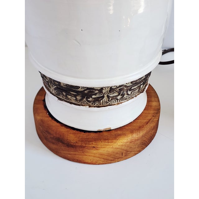 Mid Century Ugo Zaccagnini Pottery Table Lamps-a Pair For Sale - Image 15 of 17