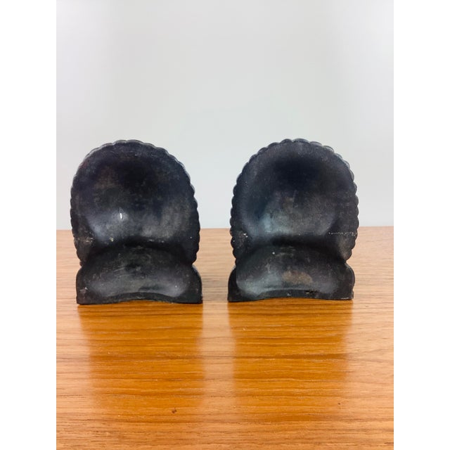 1940s Vintage Cast Iron & Copper Native American Indian Chief Southwestern Style Pair of Bookends For Sale - Image 5 of 5