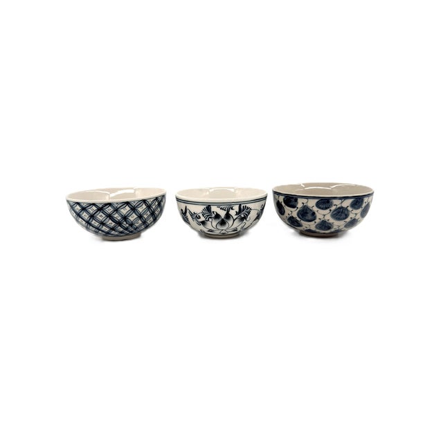 Set of 6 Bat Trang Vietnamese Ceramic Bowls Hand Painted in Blue Floral & Geometric Patterns For Sale - Image 17 of 18