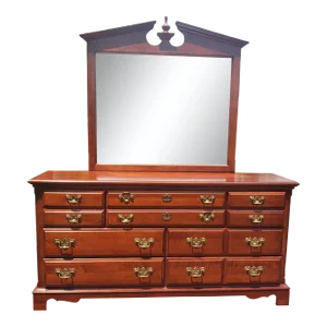 Stanley Furniture Chippendale Dresser With Mirror