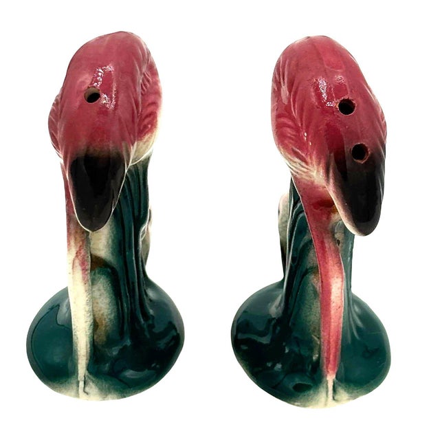 Mid-Century Modern Mid 20th Century Pink Flamingo Ceramic Tabletop Matching Salt & Pepper Shaker Set For Sale - Image 3 of 4