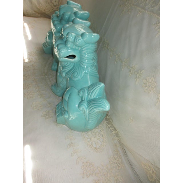 1950s Pair Vintage Turquoise Chinese Jingdezhen Porcelain Foo Lions 9.5" For Sale - Image 5 of 11