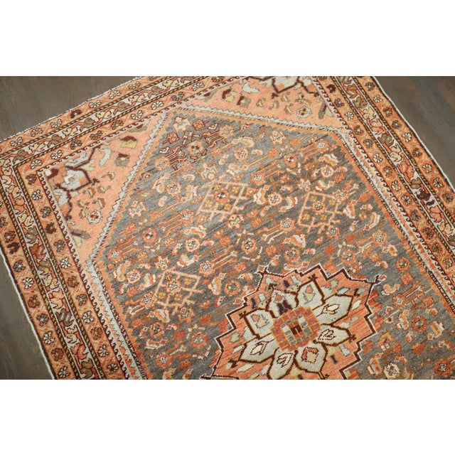 Early 20th Century Persian Malayer Accent Medallion Rug no. j5191 For Sale - Image 5 of 6