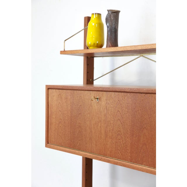 Wood Two-Strip Freestanding Modular Royal System Shelving System in Teak by Poul Cadovius, 1960s, Set of 11 For Sale - Image 7 of 16