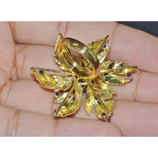 Gorgeous Natural 1.10Cts Sapphire 18K 750 Solid Gold Floral Cocktail Ring, size 6.25 For Sale - Image 9 of 10