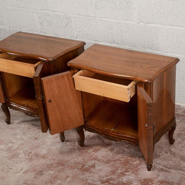 1960s Mid-Century Walnut-Veneered Nightstands, Set of 2 For Sale - Image 5 of 18