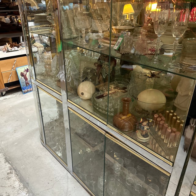 1970s Gorgeous Extra Large Glass Light Up Chanel Display Cabinet For Sale In Atlanta - Image 6 of 6
