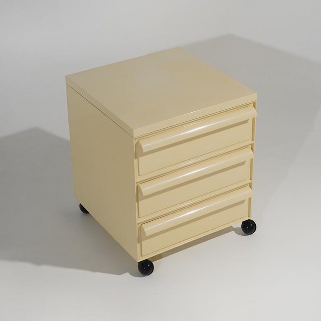 Contemporary Vintage Chest of Drawers by Simon Fussell for Kartell, 1970s For Sale - Image 3 of 17