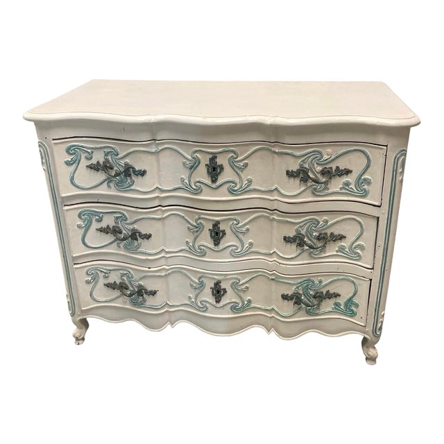 Vintage French Provincial Style Three-Drawer Commode For Sale