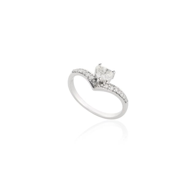 Modern Chic Heart Cut Diamond Chevron Ring for Proposal in 18k White Gold Size 7 For Sale - Image 3 of 13