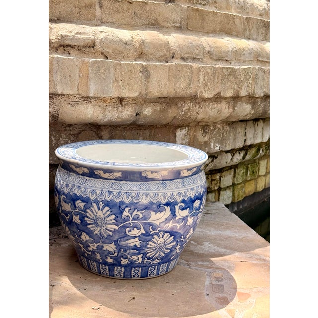 Large Traditional Chinoiserie Blue & White Ceramic Hand Painted Chinese Fish Bowl Jardiniere, Cache Pot, Garden Planter With Botanical Motif For Sale In San Antonio - Image 6 of 12