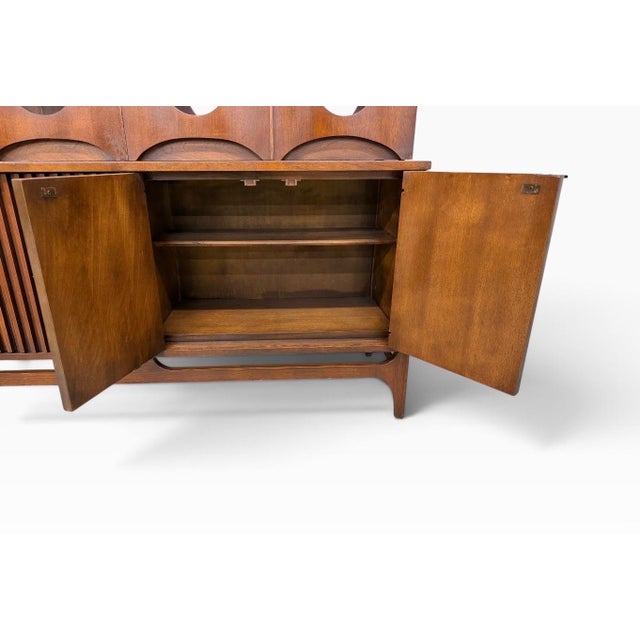 Brown Mid-Century Modern Broyhill Brasilia 2-Piece Walnut Room Divider - Refinished! For Sale - Image 8 of 9