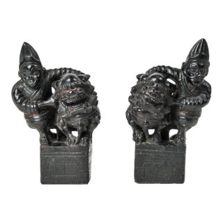 Mid 20th Century Rare Pair of Asian Art Foo Dog Guardian Lion Bookends With Figures For Sale