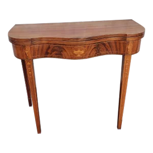 1920s Federal Style Satinwood Inlaid Flame Mahogany Serpentine Card Table