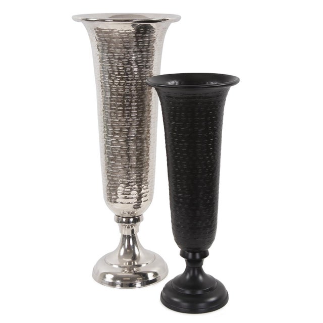 Hammered Em Dash Tall Flared Trumpet Vase- Large For Sale In Chicago - Image 6 of 9