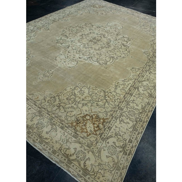 Turkish Turkish Oushak Rug 8'4" x 11'7" #18648 For Sale - Image 3 of 8
