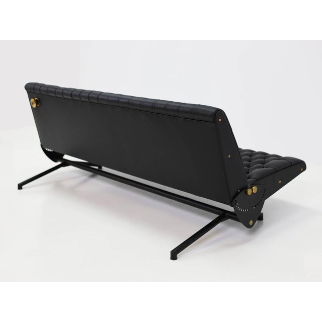 Adjustable Sofa Bed in Quilted Leather by Osvaldo Borsani for Tecno, 1970 For Sale - Image 17 of 18