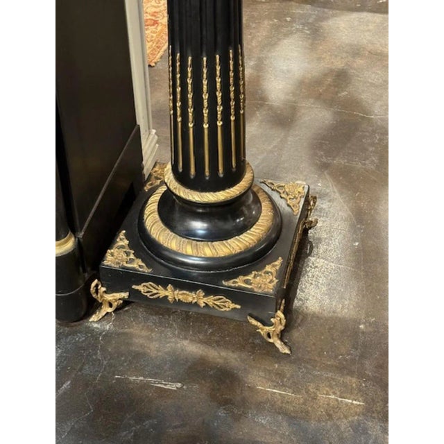 Traditional French Louis XVI Pedestal For Sale - Image 3 of 7