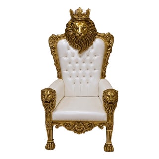 1960s Royal Lion Throne Chair with Matching Lion Scepter-pearl white For Sale