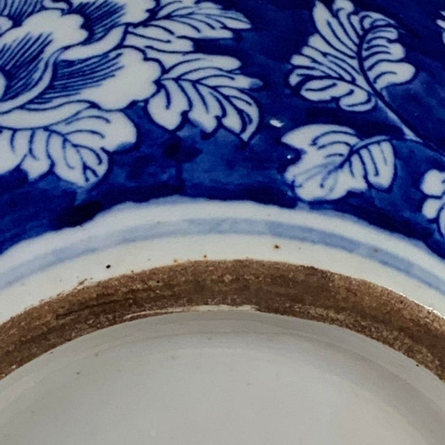 Chinese Blue and White Peony Floral Porcelain Ginger Jar With Lid For Sale In Los Angeles - Image 6 of 8
