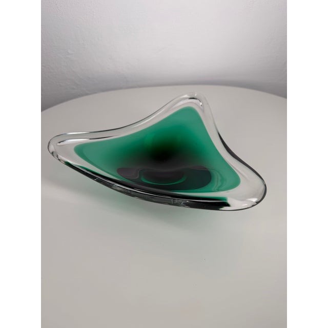 Green Murano Sommerso Art Glass Bowl in Green and Clear Glass, Italy, 1960s For Sale - Image 8 of 8