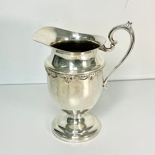 Early 20th Century Antique English Traditional Silverplate Pitcher Vase. For Sale - Image 10 of 14