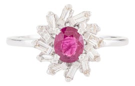 Example of English Engagement Rings