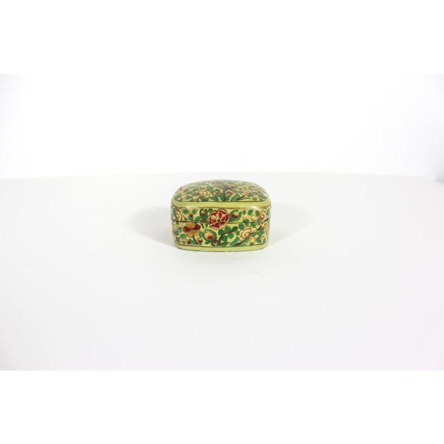 Indian Vintage Hand Painted Kashmir Lacquered Trinket Box For Sale - Image 3 of 8