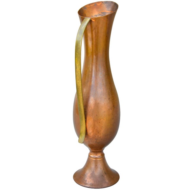 Mid-Century Modern Early 20th Century Handmade Moroccan Copper Vase W/ Brass Handle For Sale - Image 3 of 8