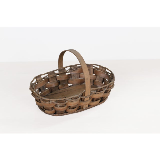 1970s Handwoven Oval Splint Gathering Basket With Hard Wood Base For Sale - Image 5 of 13