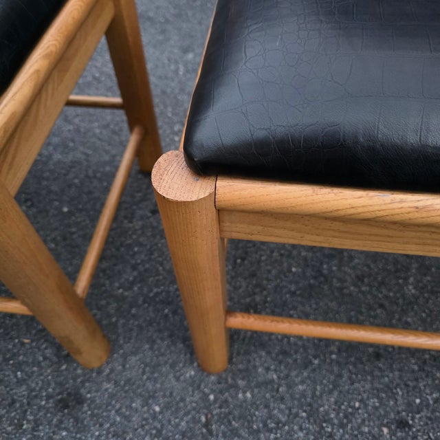 Thomasville Wood and Leather Country Footstools For Sale In Washington DC - Image 6 of 7