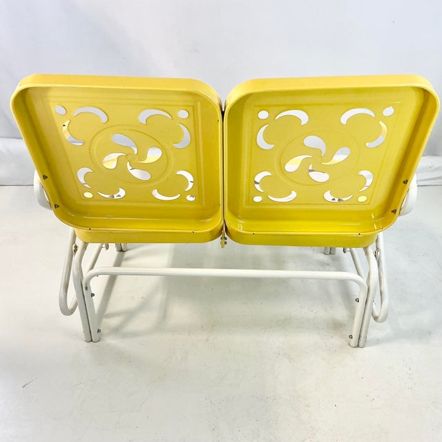 1970s Vintage Americana Boho Chic Glider Outdoor Loveseat. For Sale - Image 9 of 14