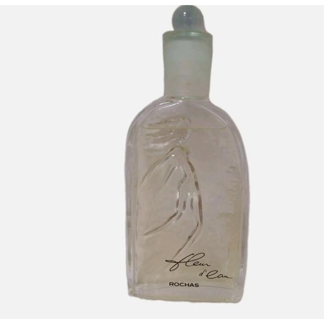 1990s 1990s Rochas Design House Vintage Crystal Bottle F'leur D' Eau Ice Cube Woman France Large Size 3.4oz For Sale - Image 5 of 9