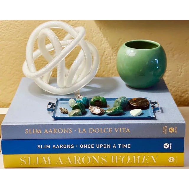 Contemporary Late 20th Century Vintage Licio Zanetti Murano White Twisted Cane Sculptural Knot For Sale - Image 3 of 10