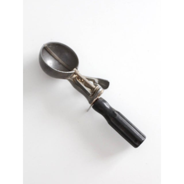 Vintage Peerless Ice Cream Scoop For Sale - Image 6 of 10