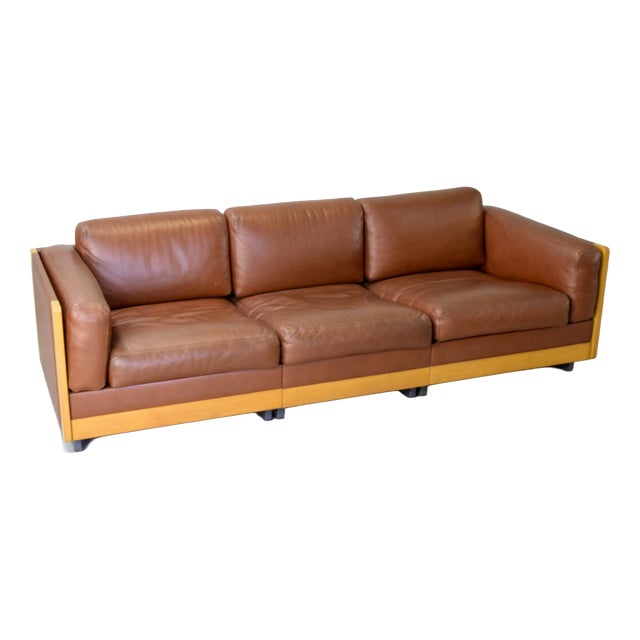 920 Three-Seat Sofa in Beechwood and Leather by Afra & Tobia Scarpa for Cassina, Italy, 1960s For Sale