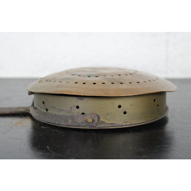 Late 19th Century Antique Late 19th Century Victorian Copper & Cast Iron Bed Warming Pan For Sale - Image 5 of 13