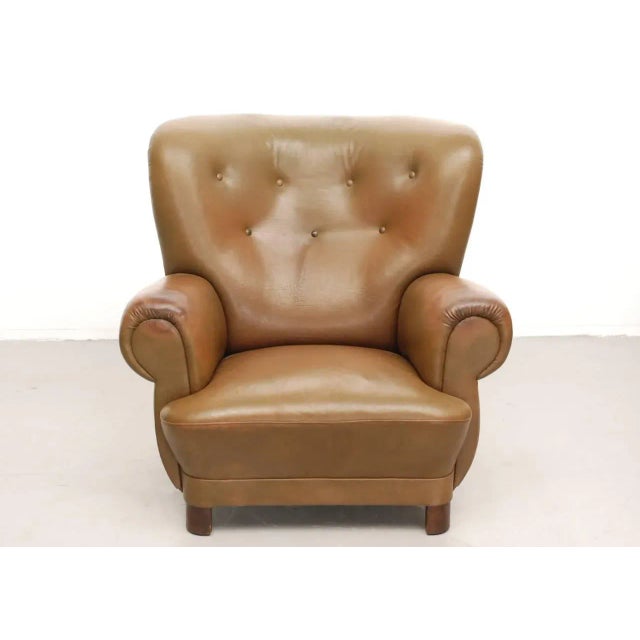 Mid-Century Modern Vintage Danish Club Chair in Leather For Sale - Image 3 of 11